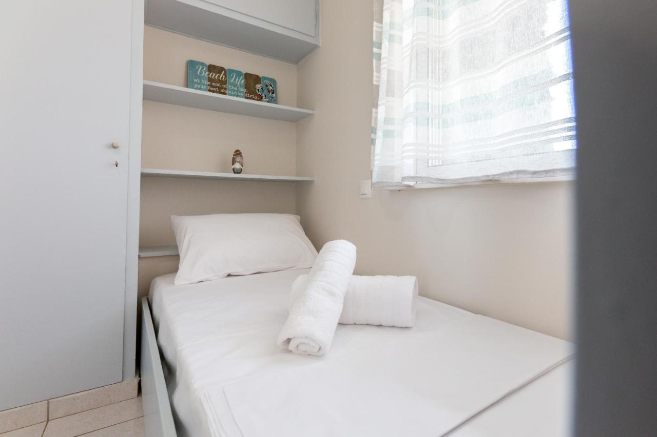Апартаменты Cozy&Quiet Nest Лоутраки Экстерьер фото
